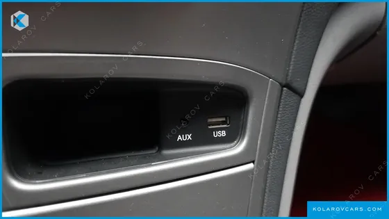 HYUNDAI STAREX VAN 3-SEATER