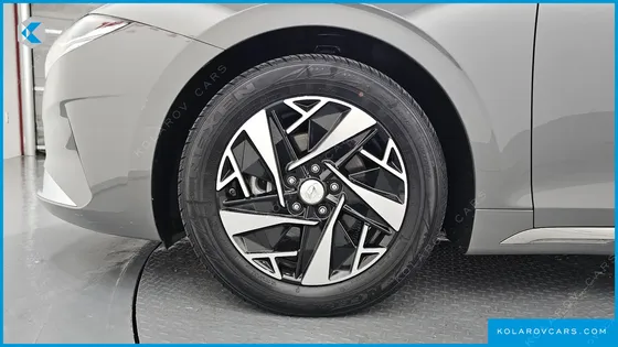 HYUNDAI GRANDEUR EXCLUSIVE