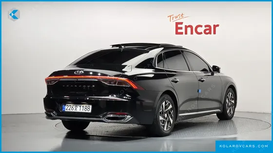 HYUNDAI GRANDEUR LE BLANC