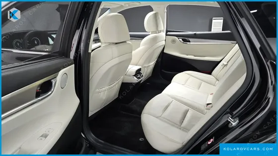 HYUNDAI GRANDEUR LE BLANC