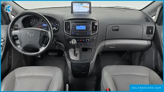 HYUNDAI STAREX VAN 5-SEATER