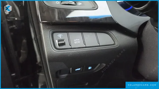 HYUNDAI GRANDEUR HG240 LUXURY