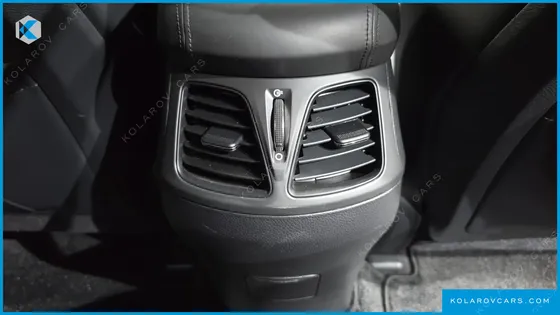 HYUNDAI GRANDEUR HG240 LUXURY