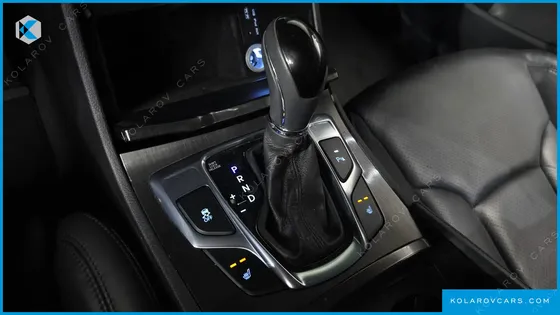 HYUNDAI GRANDEUR HG240 MODERN