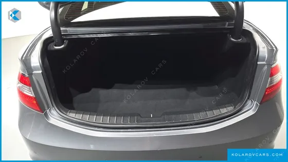 HYUNDAI GRANDEUR HG240 MODERN
