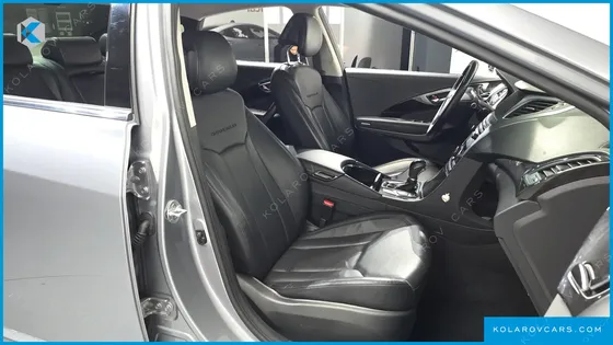 HYUNDAI GRANDEUR HG240 MODERN