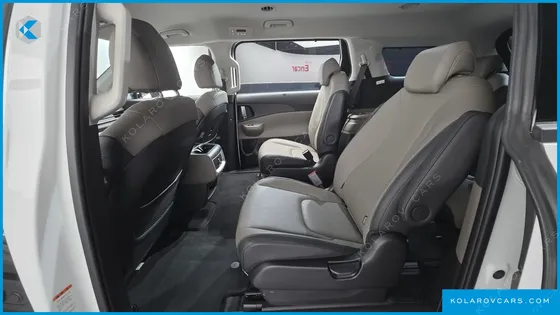 KIA CARNIVAL GASOLINE 9-SEATER NOBLESSE