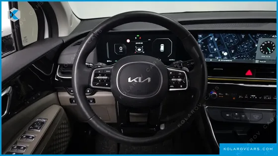 KIA CARNIVAL DIESEL 7-SEATER SIGNATURE