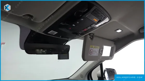 KIA CARNIVAL DIESEL 7-SEATER SIGNATURE