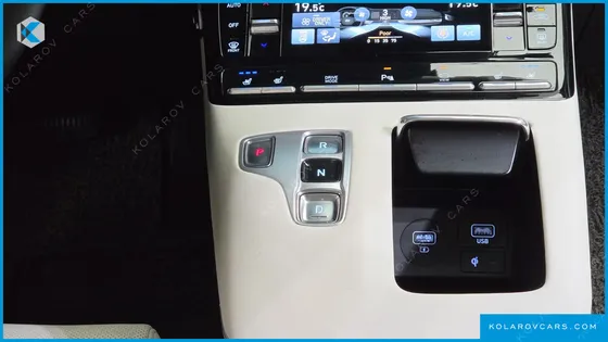 HYUNDAI GRANDEUR LE BLANC