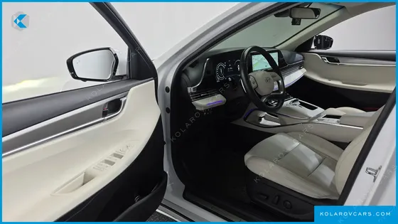 HYUNDAI GRANDEUR LE BLANC