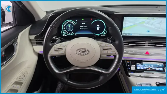 HYUNDAI GRANDEUR LE BLANC