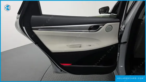 HYUNDAI GRANDEUR LE BLANC