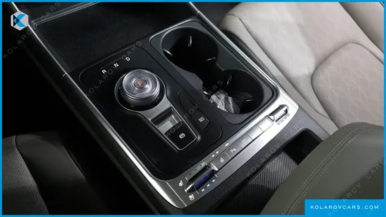 KIA CARNIVAL HEV 9 SEATER PRESTIGE