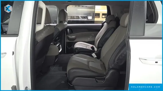 KIA CARNIVAL HEV 9 SEATER PRESTIGE
