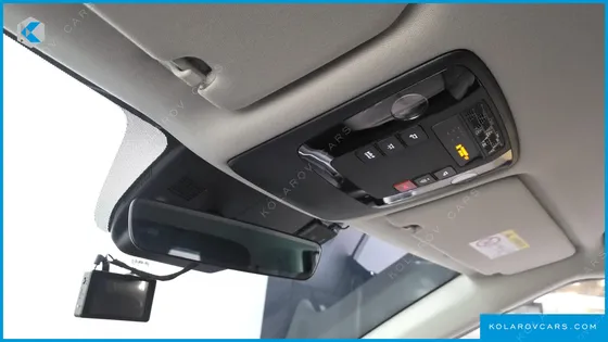 KIA CARNIVAL HEV 9 SEATER PRESTIGE