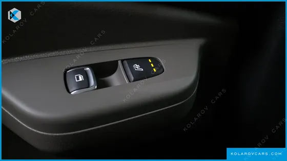 KIA CARNIVAL HEV 9 SEATER PRESTIGE