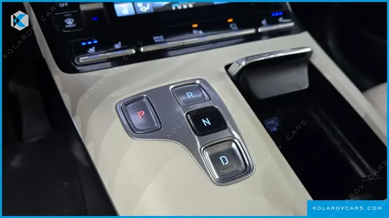 HYUNDAI GRANDEUR LE BLANC
