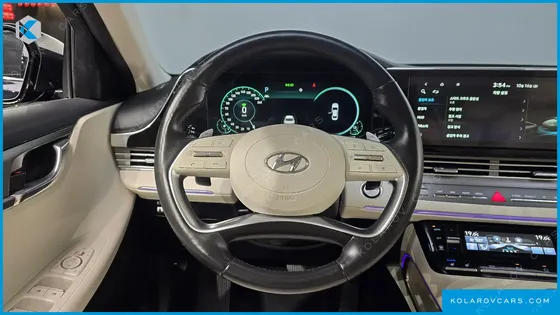 HYUNDAI GRANDEUR LE BLANC