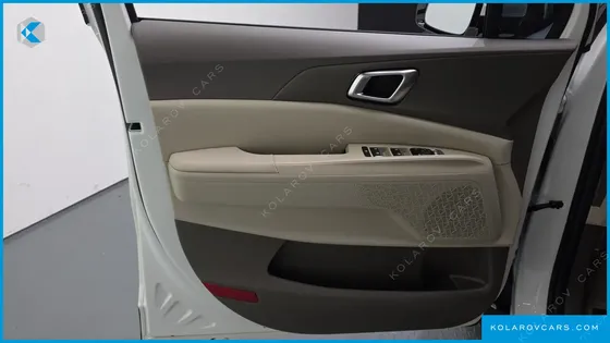 KIA CARNIVAL HEV 9SEATER NOBLESS