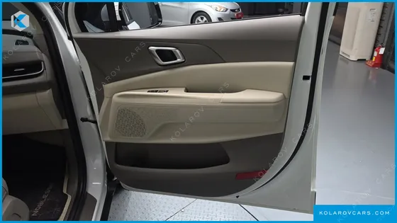 KIA CARNIVAL HEV 9SEATER NOBLESS