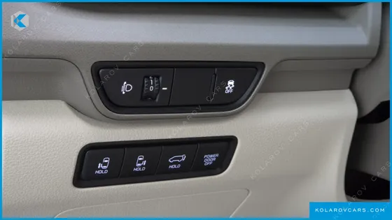 KIA CARNIVAL HEV 9SEATER NOBLESS