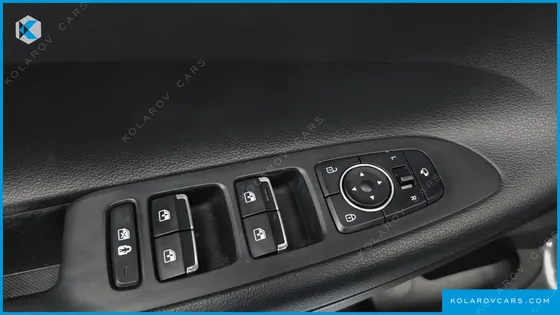HYUNDAI GRANDEUR LE BLANC