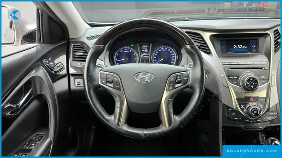 HYUNDAI GRANDEUR HG240 MODERN
