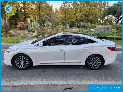 HYUNDAI GRANDEUR HG240 MODERN