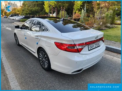 HYUNDAI GRANDEUR HG240 MODERN