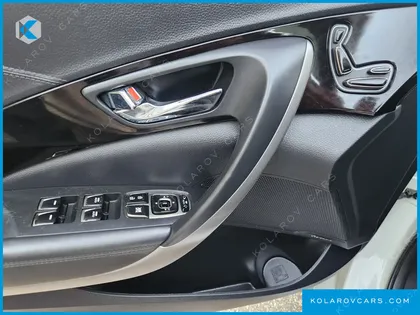 HYUNDAI GRANDEUR HG240 MODERN