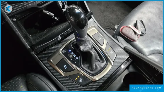 HYUNDAI GRANDEUR HG240 LUXURY