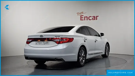 HYUNDAI GRANDEUR HG240 MODERN