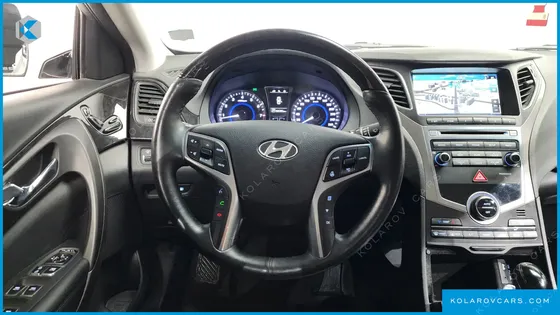 HYUNDAI GRANDEUR HG240 MODERN