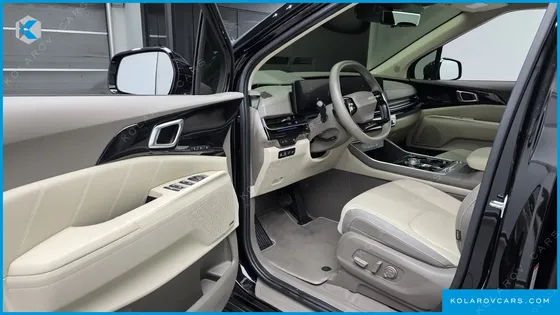KIA CARNIVAL GASOLINE 7-SEATER HI LIMOUSINE