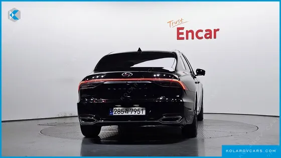 HYUNDAI GRANDEUR LE BLANC