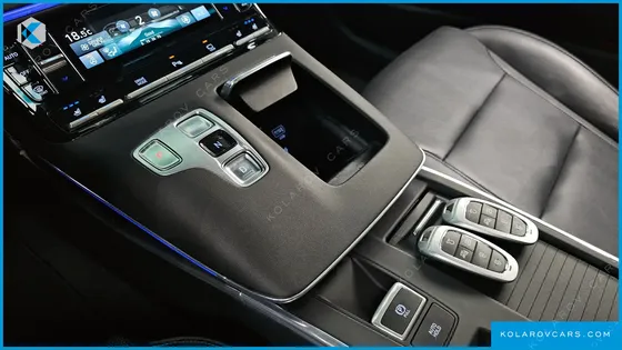 HYUNDAI GRANDEUR LE BLANC