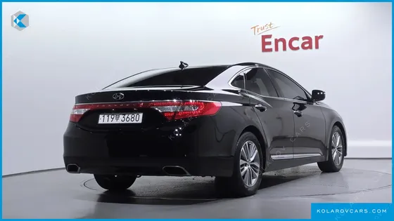 HYUNDAI GRANDEUR HG240 MODERN COLLECTION