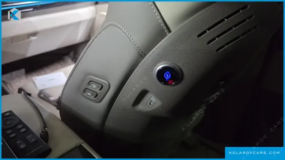 KIA CARNIVAL GASOLINE 7-SEATER HI LIMOUSINE