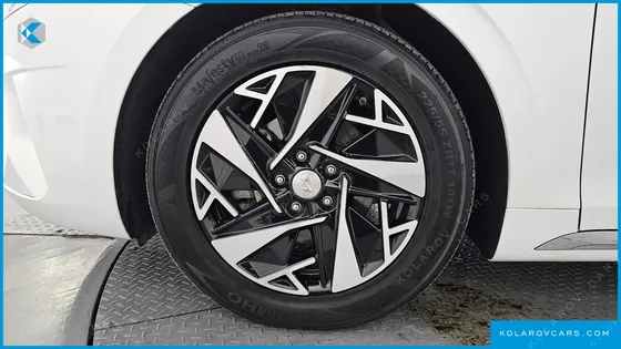 HYUNDAI GRANDEUR EXCLUSIVE