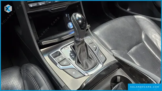 HYUNDAI GRANDEUR HG240 MODERN COLLECTION