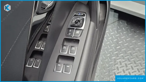 HYUNDAI GRANDEUR HG240 MODERN COLLECTION