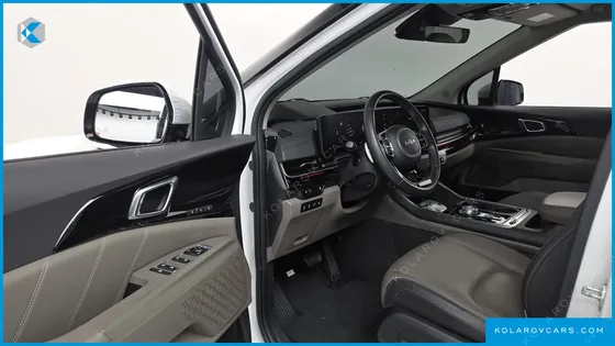 KIA CARNIVAL DIESEL 9-SEATER SIGNATURE