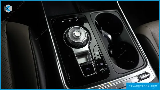 KIA CARNIVAL DIESEL 9-SEATER NOBLESSE