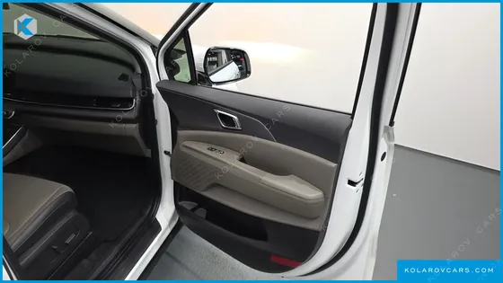 KIA CARNIVAL DIESEL 9-SEATER NOBLESSE