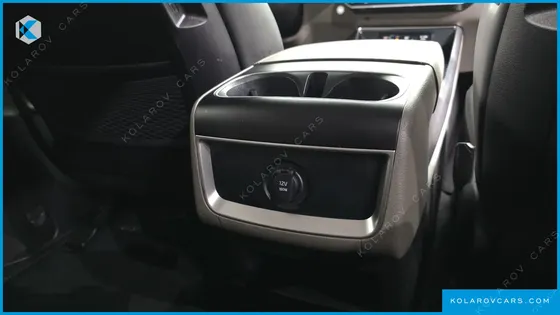 KIA CARNIVAL DIESEL 9-SEATER NOBLESSE