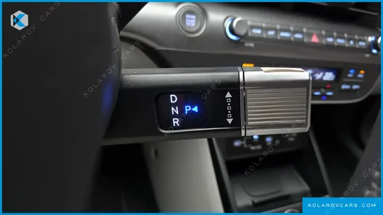 HYUNDAI KONA GASOLINE 2.0 2WD