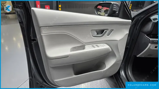 HYUNDAI KONA GASOLINE 2.0 2WD