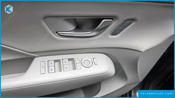 HYUNDAI KONA GASOLINE 2.0 2WD