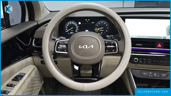 KIA CARNIVAL GASOLINE 7-SEATER SIGNATURE